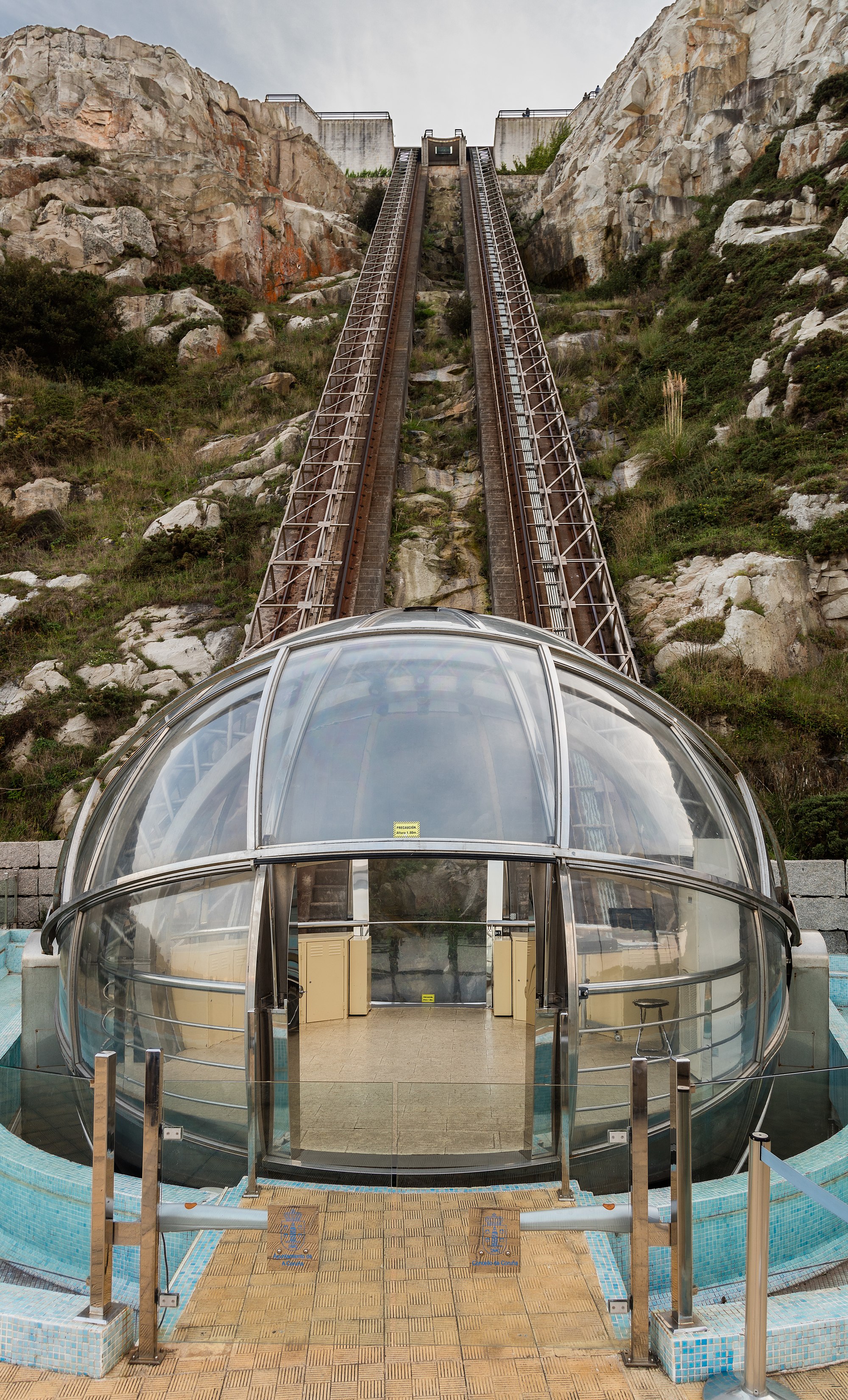 Panoramic lift to St Peter's Hill, La Coruña, Spain. Its track is 100 m long, and climbs 63 m. The lift has operated since 2007.