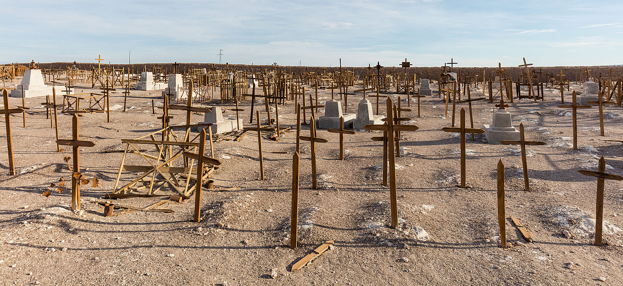 Wooden crosses in the cemetery of the former salt mining Rica Aventura, María Elena, northern Chile.